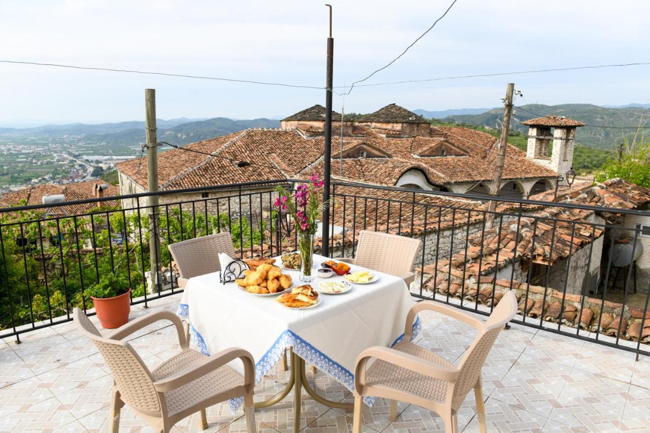 Guest House Luli Berat Exterior photo