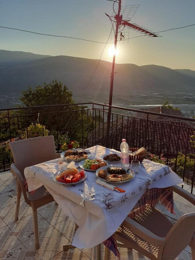 Guest House Luli Berat Exterior photo